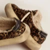 Zapatos Space-Star para mujer en piel de potro con estampado animal y forro de borreguillo