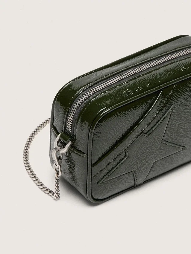 Star Bag Mini de piel negra con estrella tono sobre tono