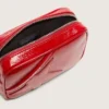 Star Bag Mini para mujer en piel pintada de rojo con estrella tono sobre tono