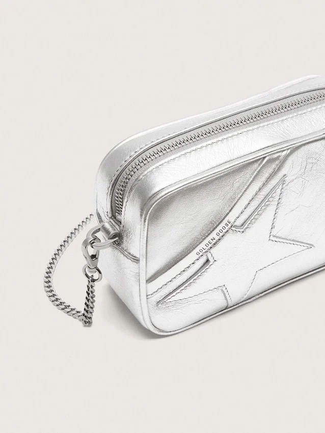 Star Bag para mujer en piel laminada plateada con estrella tono sobre tono