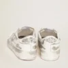 Zapatillas Stardan de piel blanca con acabado desgastado