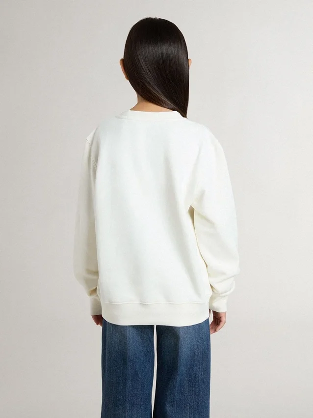 Sudadera blanca para niñas con letras doradas multicolores en la parte delantera