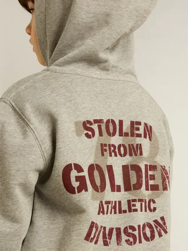 Sudadera con capucha gris jaspeada con estampado en la espalda