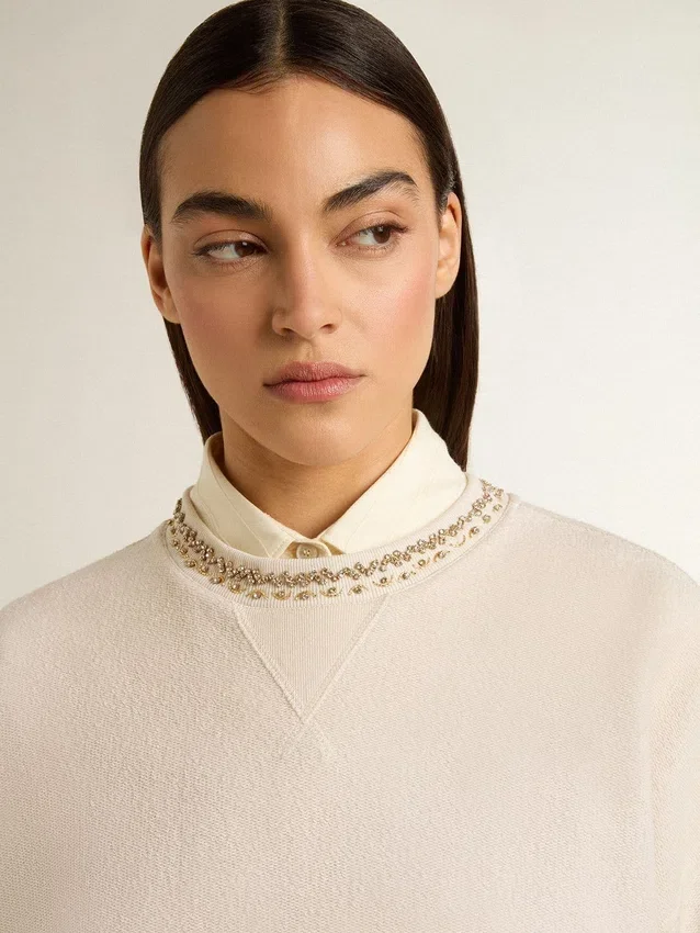 Sudadera corta de algodón color crema para mujer con cristales en la parte delantera