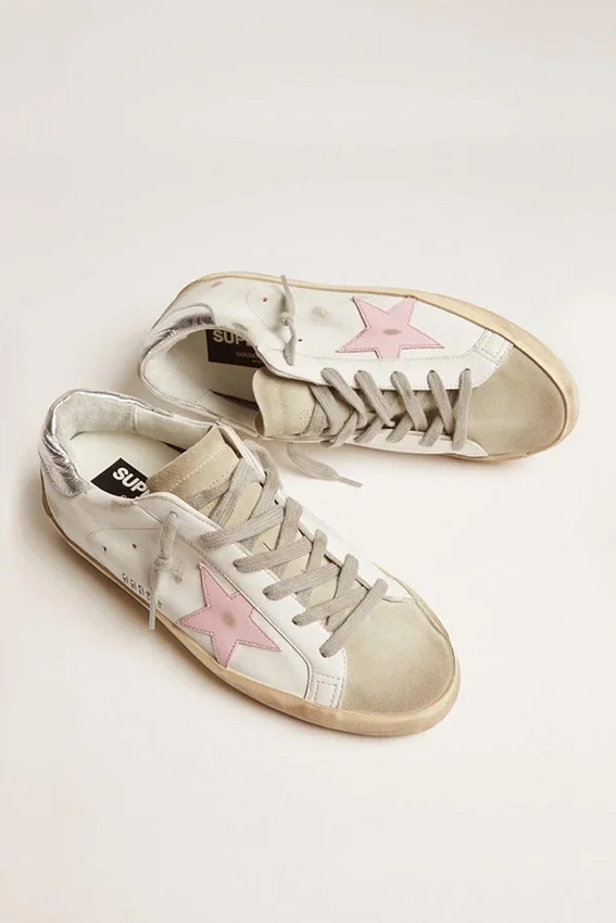 Super-Star de piel para mujer con estrella rosa y lengüeta plateada en el talón