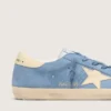 Super-Star en ante azul claro con estrella y lengüeta del talón de piel beige