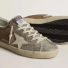 Super-Star en ante beige y cristales multicolores con estrella y lengüeta del talón de piel color crema