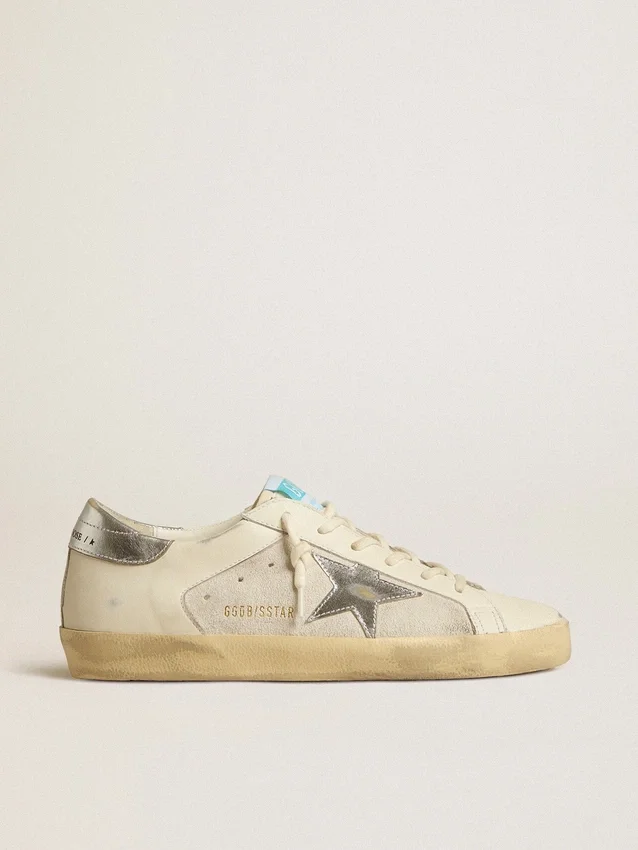 Super-Star en piel y ante blancos con estrella de piel plateada y dorada
