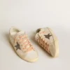 Super-Star LTD en piel con estrella de ante beige y tachuelas de Swarovski
