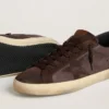 Super-Star LTD para hombre en nubuck marrón con estrella de ante y lengüeta del talón de piel morada