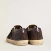 Super-Star LTD para hombre en nubuck marrón con estrella de ante y lengüeta del talón de piel morada