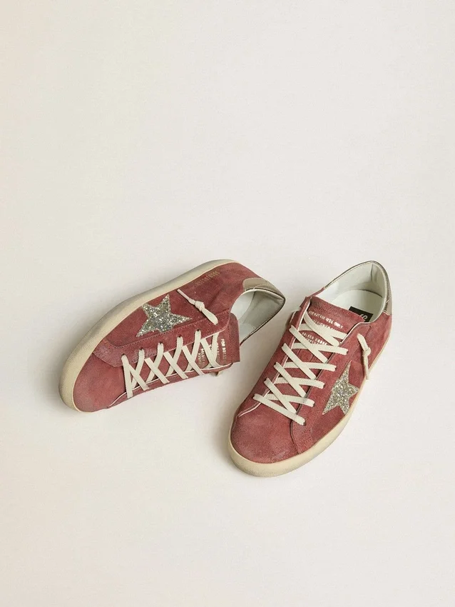 Super-Star LTD para mujer en ante rojo con estrella plateada brillante y lengüeta del talón de piel laminada