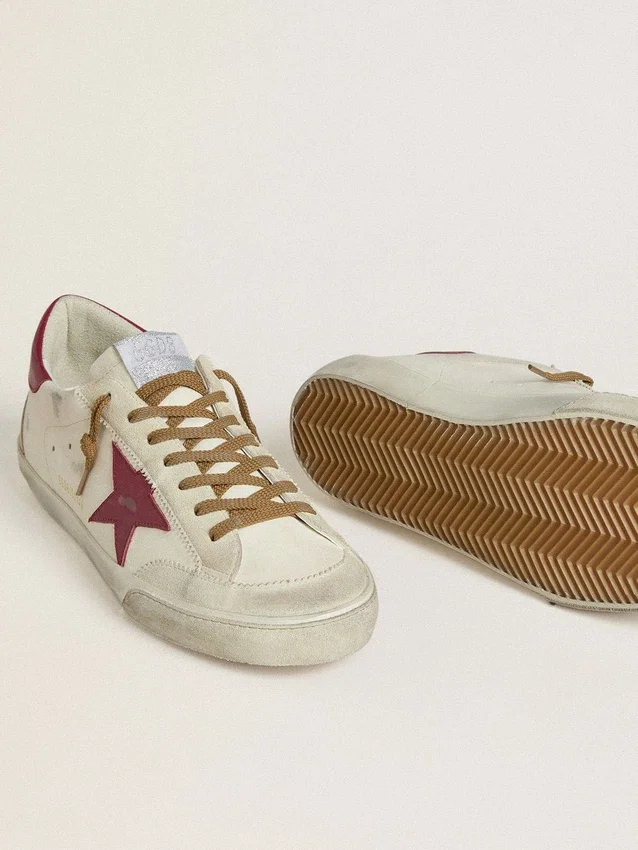 Super-Star para hombre con estrella de cuero rojo e inserciones de ante beige