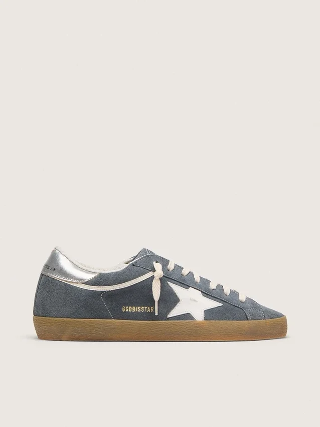 Super-Star para hombre en ante gris con estrella de piel blanca y lengüeta trasera de piel plateada