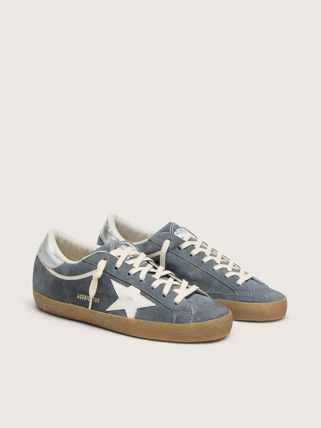 Super-Star para hombre en ante gris con estrella de piel blanca y lengüeta trasera de piel plateada