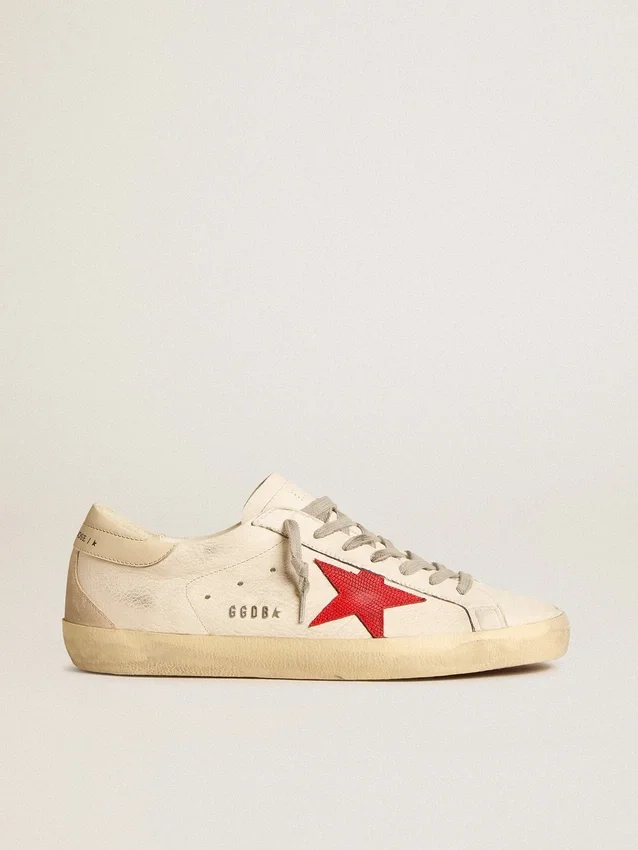 Super-Star para hombre en napa con estrella roja y lengüeta trasera de piel color crema