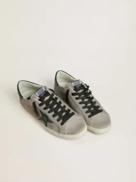 Super-Star para hombre en napa y ante con estrella de piel verde con estampado de cocodrilo
