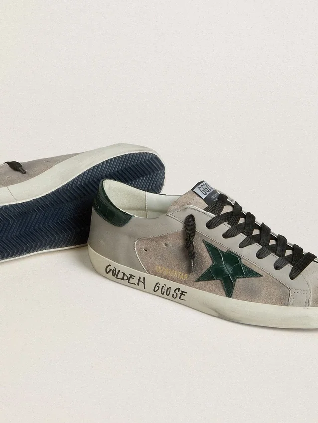 Super-Star para hombre en napa y ante con estrella de piel verde con estampado de cocodrilo
