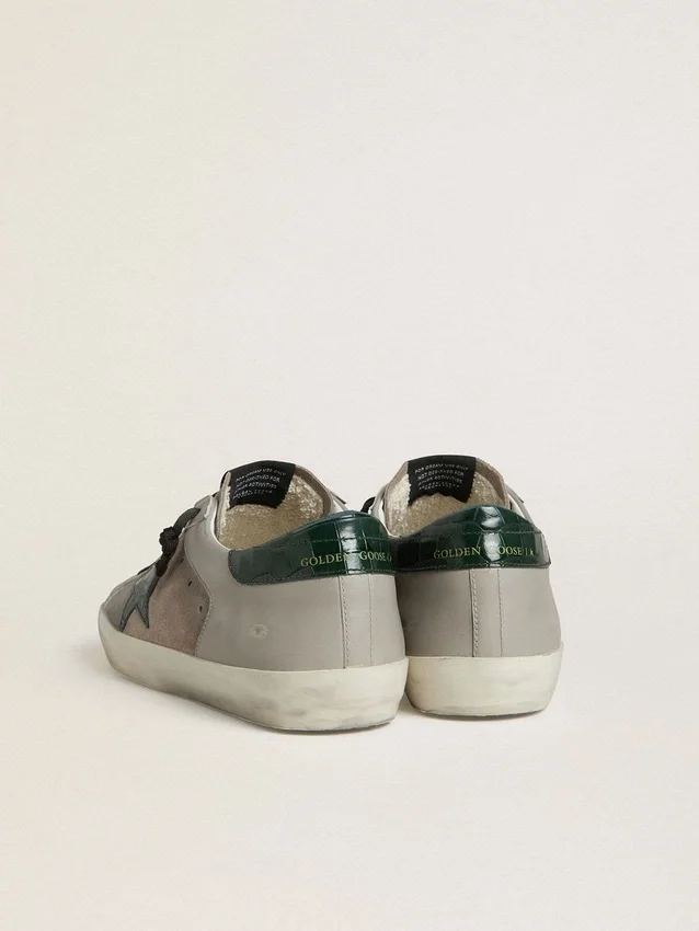 Super-Star para hombre en napa y ante con estrella de piel verde con estampado de cocodrilo