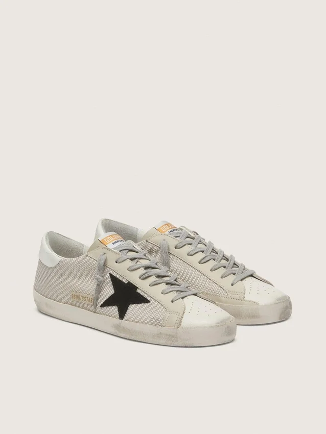 Super-Star para hombre en piel con estrella negra