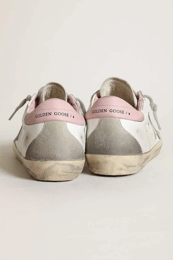 Super-Star para mujer con estrella de ante gris y lengüeta del talón de piel rosa