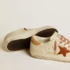 Super-Star para mujer con estrella de piel y lengüeta en el talón de piel con estampado de cocodrilo