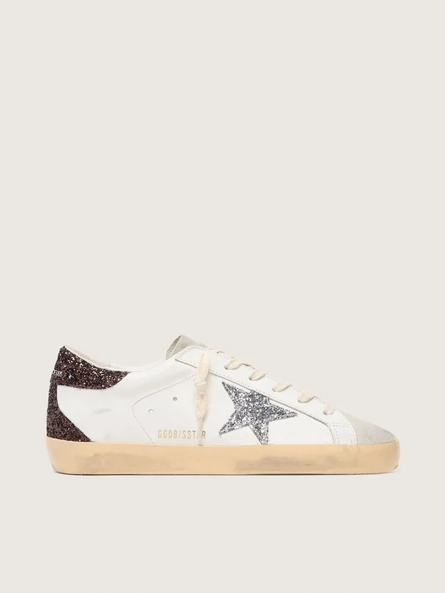 Super-Star para mujer con estrella plateada brillante y lengüeta del talón marrón brillante