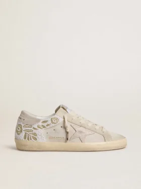 Super-Star para mujer en ante beige con bordado de abalorios y estrella de ante laminado