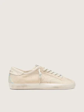 Super-Star para hombre en ante color crema con estrella perforada e inserción de cuentas