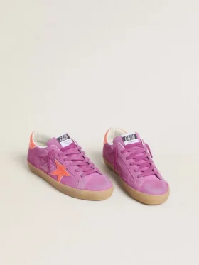 Super-Star para mujer en ante fucsia con estrella y lengüeta del talón de piel laminada naranja fluorescente