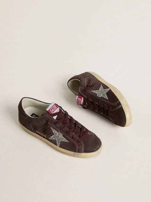 Super-Star para mujer en ante marrón con estrella plateada brillante