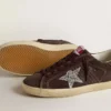 Super-Star para mujer en ante marrón con estrella plateada brillante
