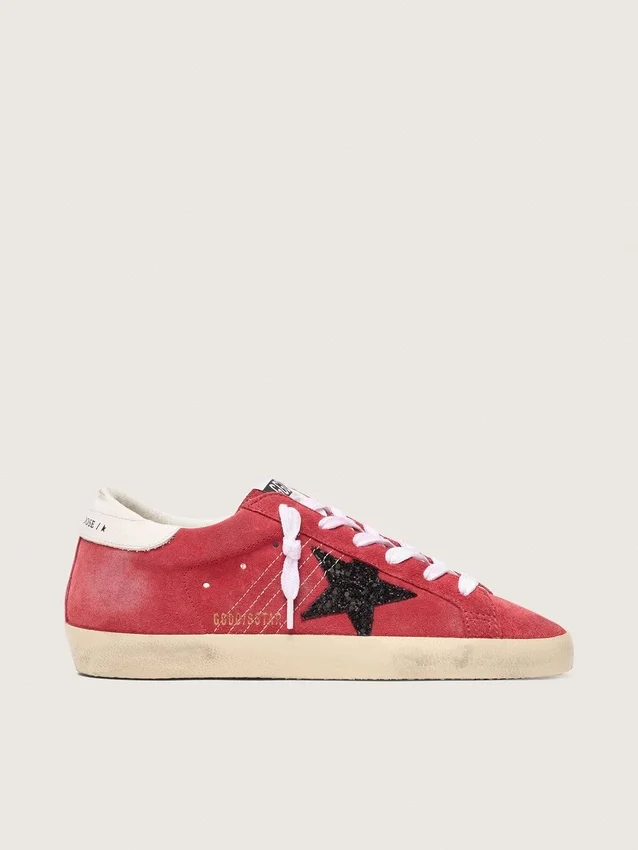 Super-Star para mujer en ante rojo con estrella brillante y lengüeta blanca en el talón