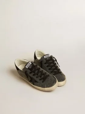 Super-Star para mujer en cristales Swarovski negros con estrella de ante negro