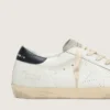 Super-Star para mujer en piel blanca con estrella perforada