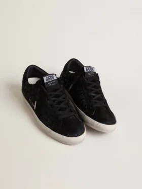 Super-Star para mujer en piel de potro negra con cristales Swarovski negros y estrella de ante negro