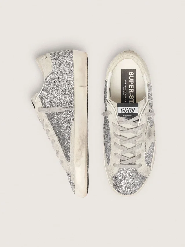 Super-Star para mujer en purpurina plateada con estrella de ante gris hielo