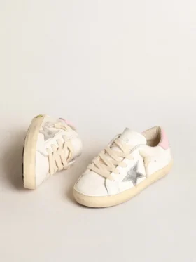 Super-Star Young con estrella de piel plateada y lengüeta del talón rosa