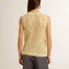 Top de punto de malla con lentejuelas y detalles en contraste