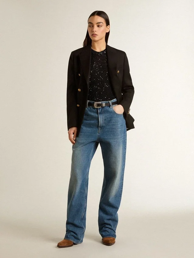 Top de punto de malla negro con lentejuelas y detalles en contraste