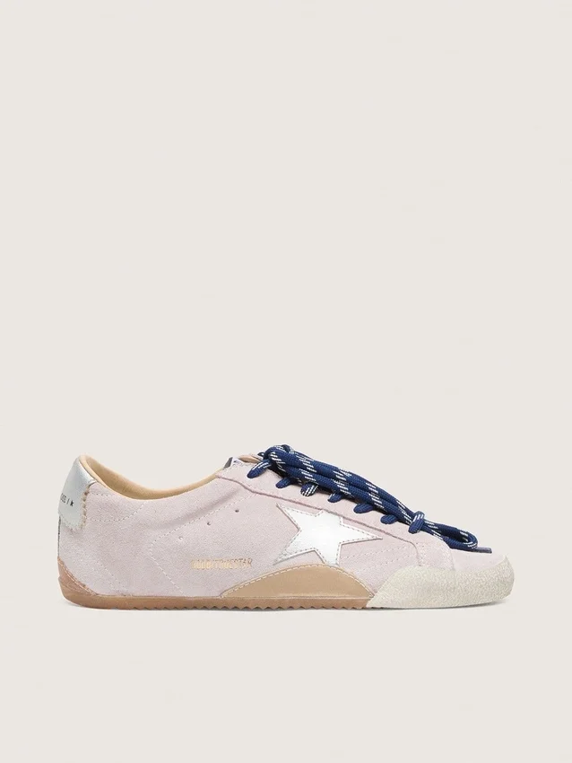 True-Star para mujer en ante rosa pastel con estrella plateada y lengüeta en el talón