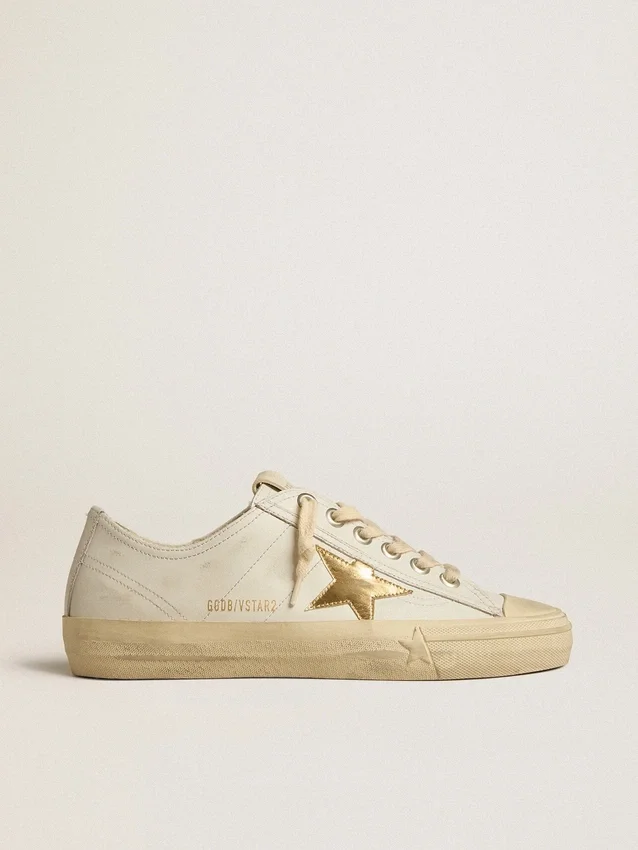 V-Star en piel blanca con estrella de piel metalizada dorada