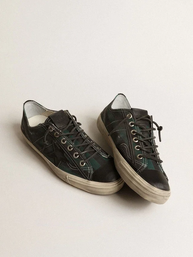 V-Star para hombre en lona a rayas negras y verdes con estrella y puntera de piel negra
