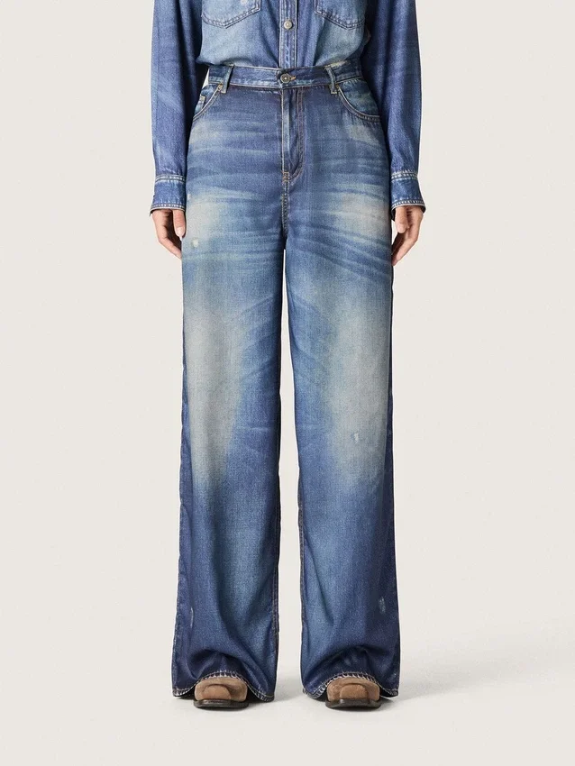 Vaqueros «boyfriend» de mujer en denim azul con estampado de archivo