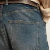 Vaqueros de corte ajustado para hombre con lavado medio