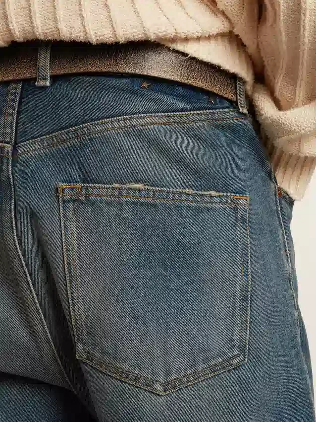 Vaqueros de corte ajustado para hombre con lavado medio
