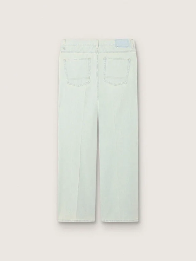 Vaqueros de hombre en denim azul claro