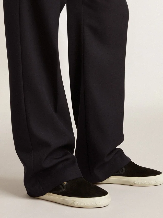 VCE Penstar para hombre en ante negro con lengüeta del talón de piel negra