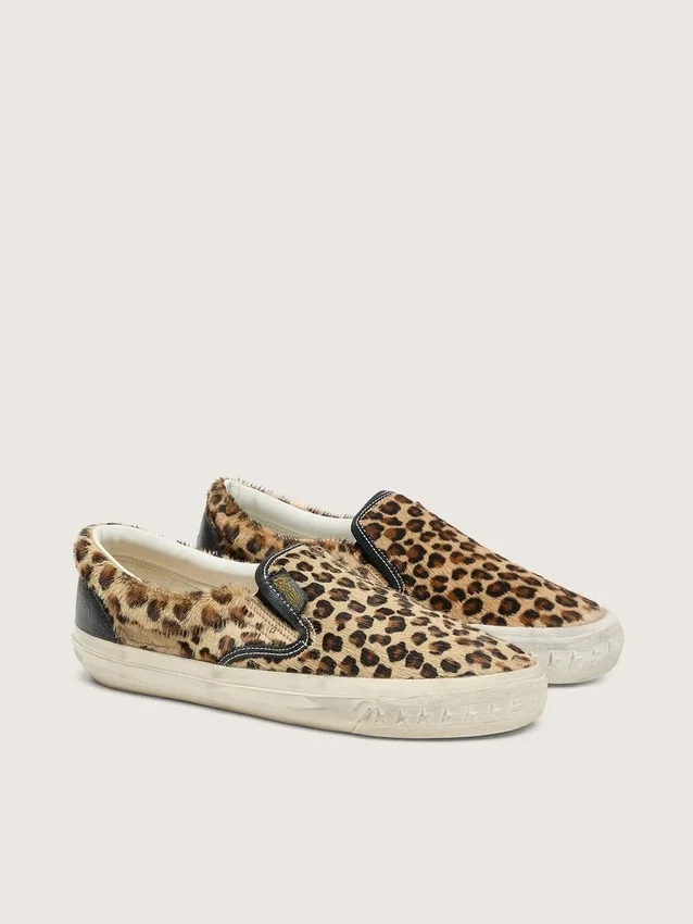 VCE Penstar para hombre en piel de potro con estampado de leopardo y lengüeta trasera de cuero negro