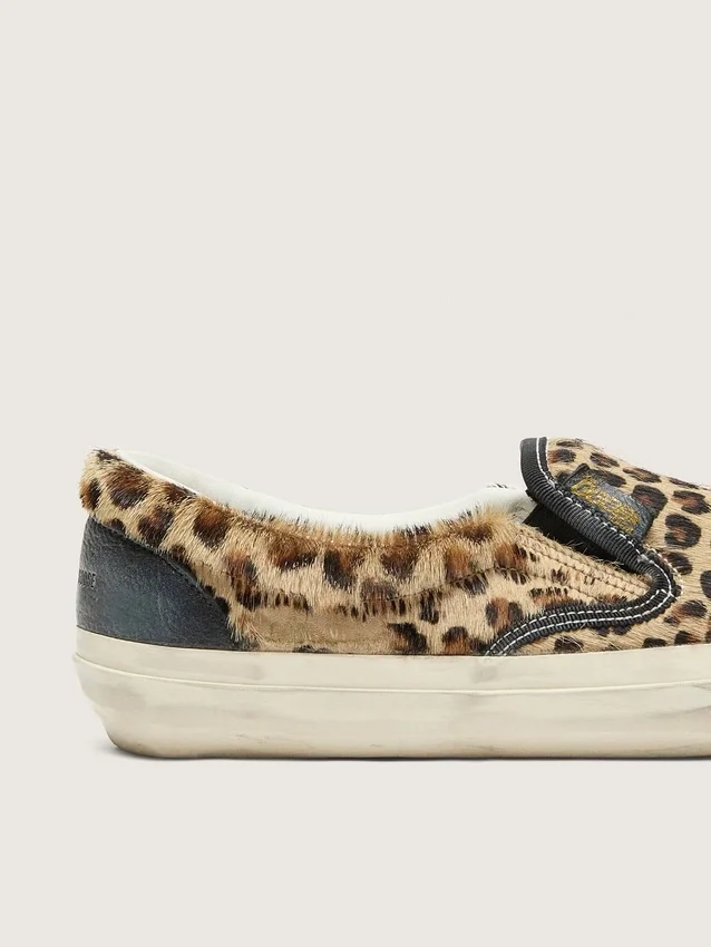 VCE Penstar para hombre en piel de potro con estampado de leopardo y lengüeta trasera de cuero negro